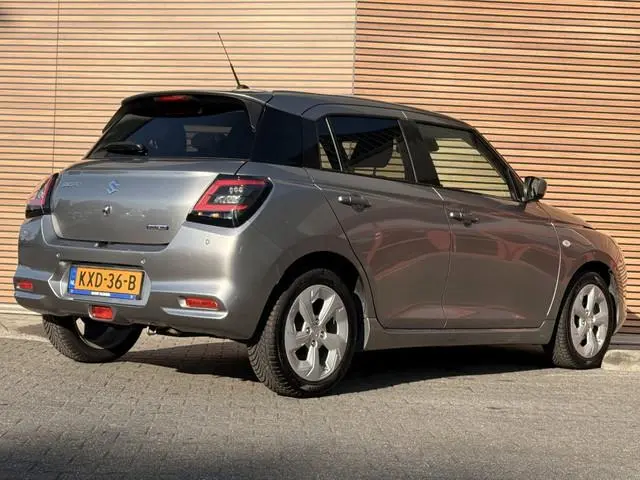 Suzuki Swift 1.2 Select Smart Hybrid