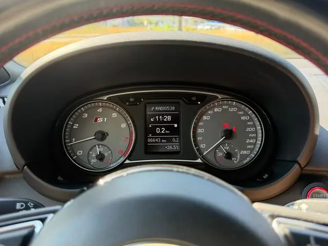 Audi S1