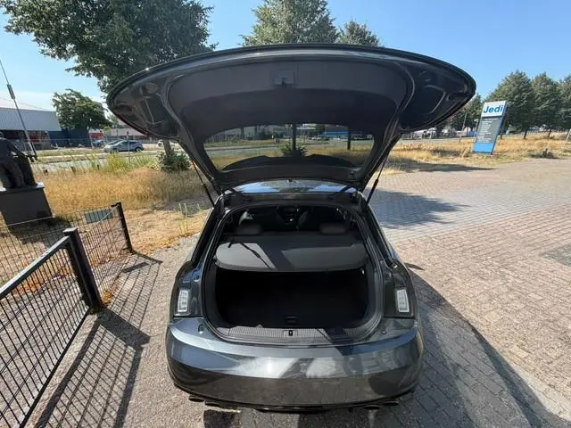Audi S1