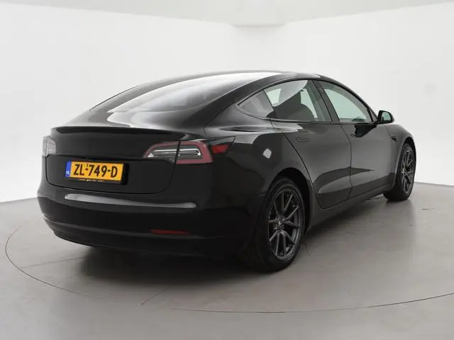 Tesla Model 3 60 kWh RWD *BTW* + LEDER | PANORAMA | 3 CAMERA'S