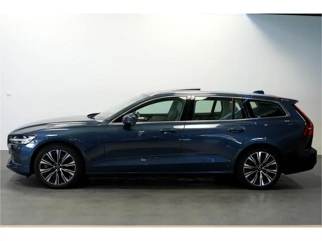 Volvo V60 2.0 T6 AWD 293kW/399pk Aut8 Plug-in hybrid Long Range Plus Bright PANORAMADAK + ADAPT.CRUI...