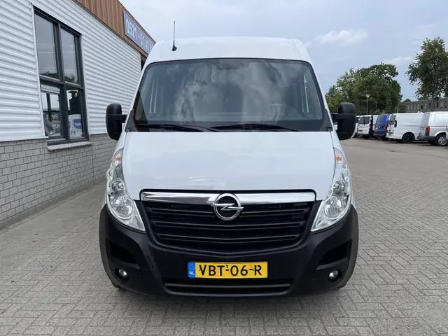 Opel Movano