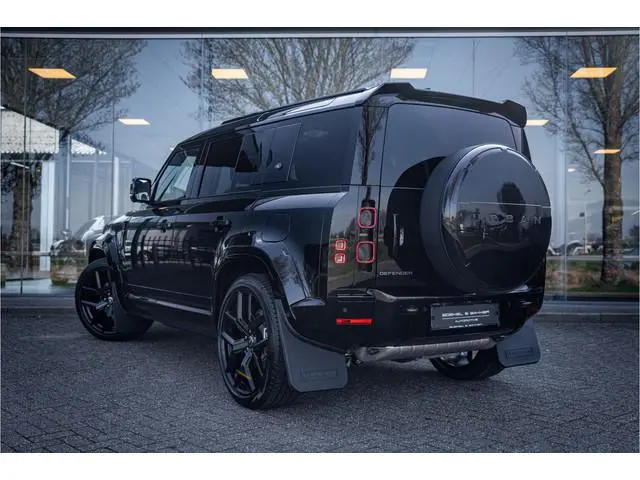 Land Rover Defender 110 P300e 110 FULL URBAN PACK ** Towing ** Cold Climate ** 23inch ** HSE X-Dynam...