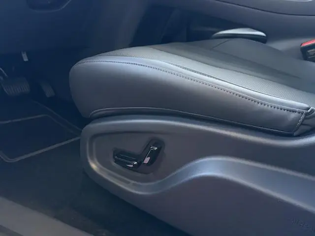 Geely E5