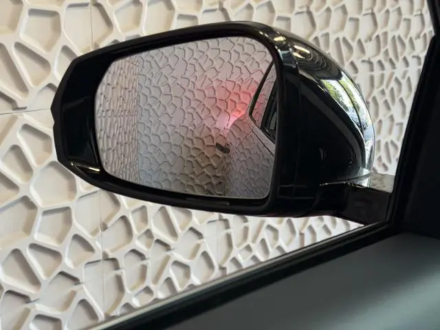 Geely E5