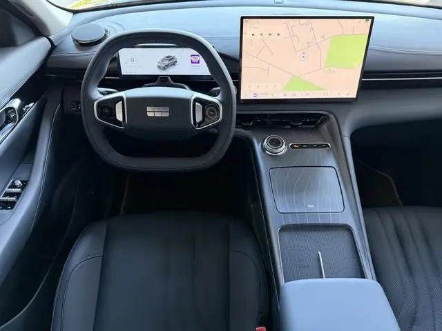Geely E5