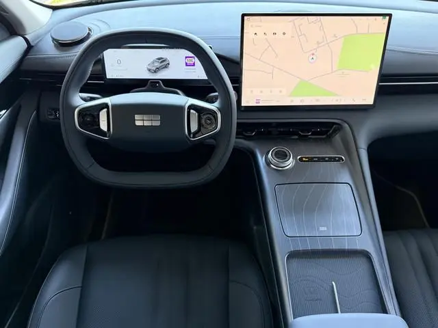 Geely E5