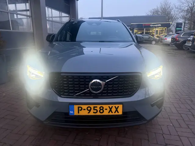 Volvo XC40 1.5 T4 Plug-in hybrid Plus Dark   Dark Bj 2022 Trekhaak Km 56.000 | Facelift | Leder | 18...