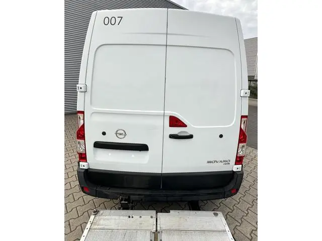 Opel Movano