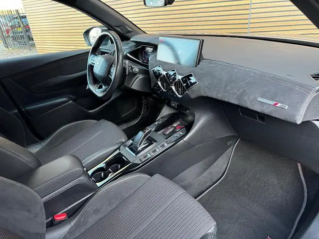 DS 3 Crossback 1.2 PureTech Performance Line Adpt Cruise /  Camera / Lm Velgen / Carplay enz enz