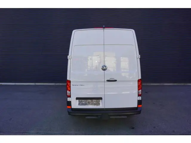 Volkswagen Crafter 140pk L4H3/L3H2 Trekhaak Camera  Apple Carplay Stoelverwarming 3-Zits