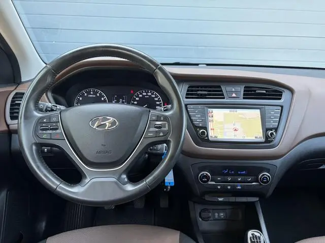 Hyundai i20 1.0 T-GDI Comfort 2e Eigenaar l Trekhaak l Navi l Camera l Carplay l Clima l Cruise l Ri...