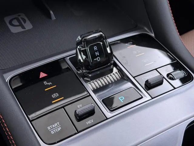 BYD SEAL U