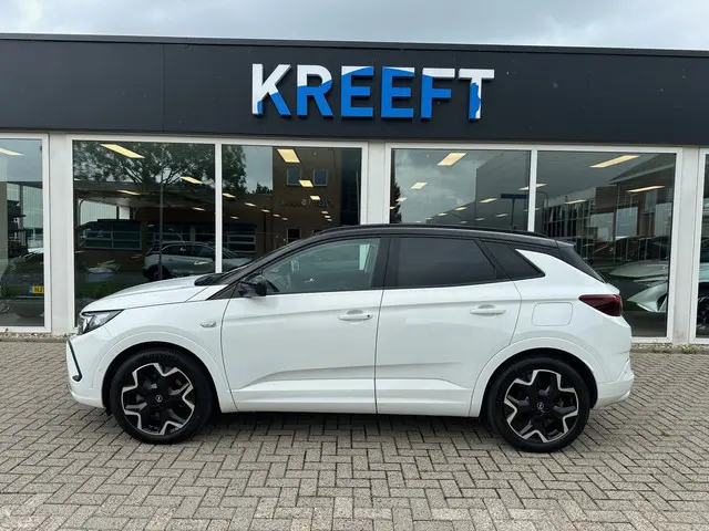 Opel Grandland 1.6 Turbo Plug-In Hybrid Ultimate 300 PK