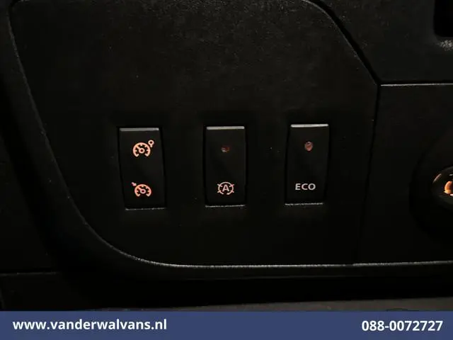 Nissan NV400