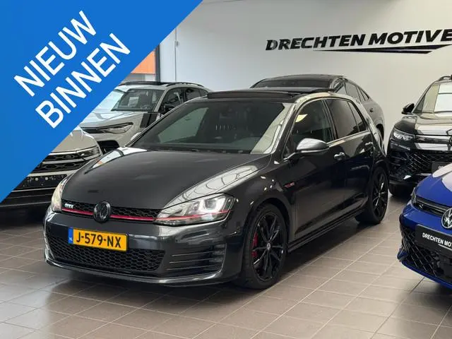 Volkswagen Golf 2.0 TSI GTI / pano / Keyless /