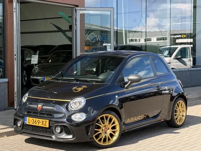Fiat 500 1.4 T-Jet Abarth 595 Scorpioneoro 1 of 2000 | 1e eigenaar | Alcantara / Leder | Beats | App...