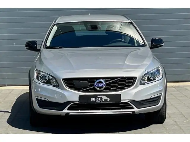 Volvo V60 Cross Country 2.0 T5 245pk Nordic+ XENON STANDKACHEL 74983KM! 2e eig.!