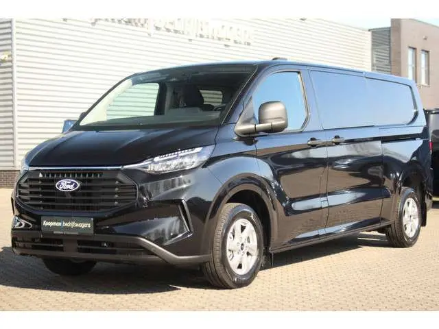 Ford Transit Custom 320 2.0TDCI 136pk L2H1 Trend DC | L+R Zijdeur | Keyless | Carplay/Android | Lease 717,- p/m