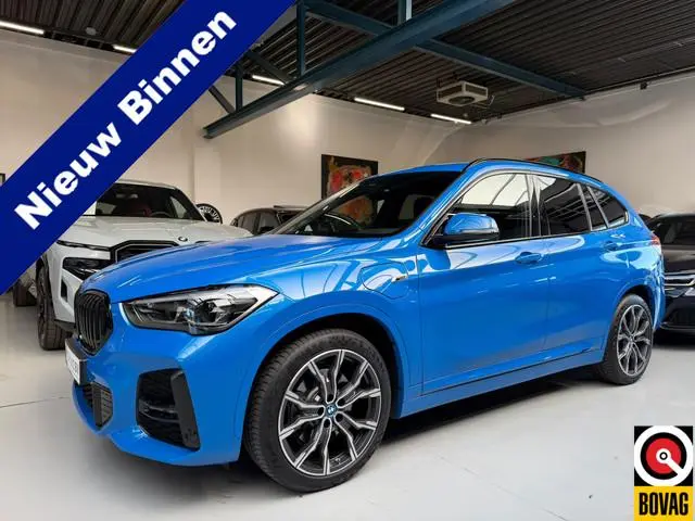 BMW X1 xDrive25e M Sport Head Up ACC Head-Up Display Achteruitrijcamera Carplay 19 Inch SOH 88%