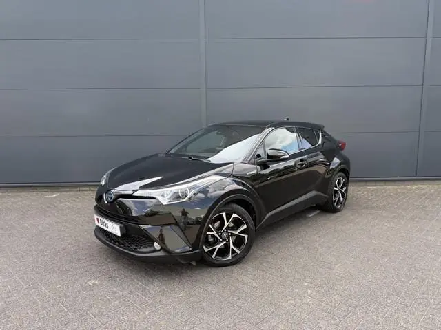 Toyota C-HR 1.8 Hybrid Business Intro (Trekhaak - Camera - Stoelverwarming - Keyless Entry - 18"incl...