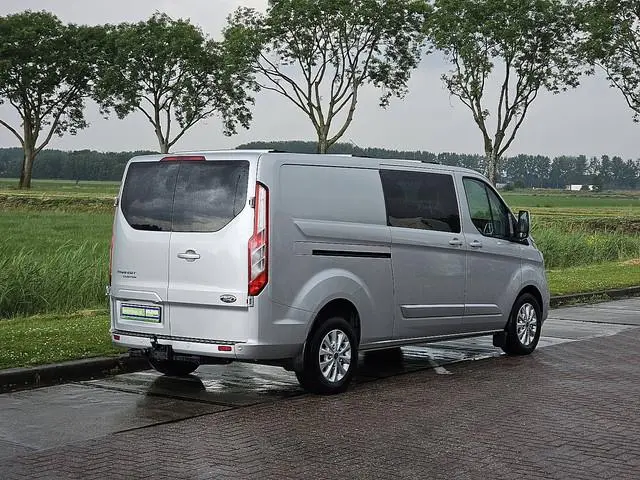 FORD TRANSIT CUSTOM dub.cab limited 170p