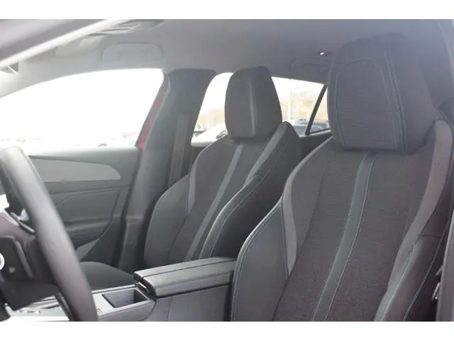Peugeot 408 1.2 Hybrid 145PK ALLURE | ACHTERUITRIJ CAMERA | KEYLESS ENTRY/START | DRAADLOOS APPLE CA...