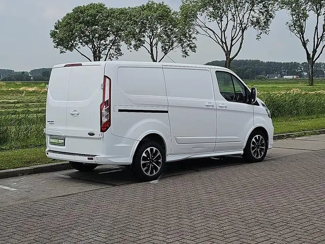 FORD TRANSIT CUSTOM 2.0 l1h1 sport 185pk !