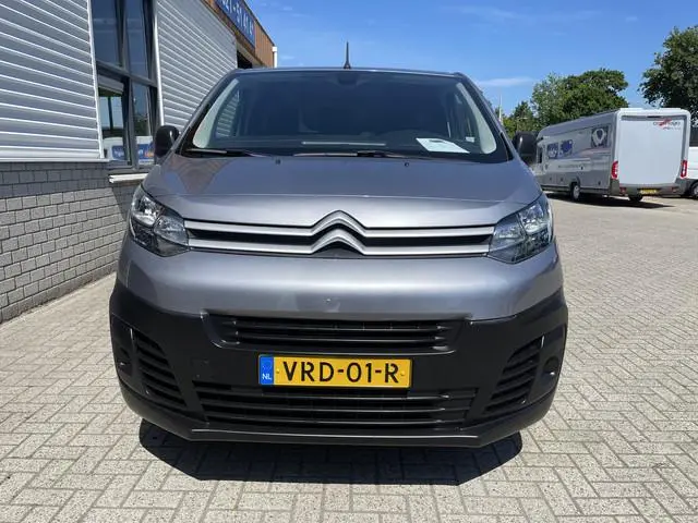 Citroën Jumpy 1.5 BlueHDI 120pk M Club L2H1 / vaste prijs rijklaar € 16.950 ex btw / lease vanaf € 2...