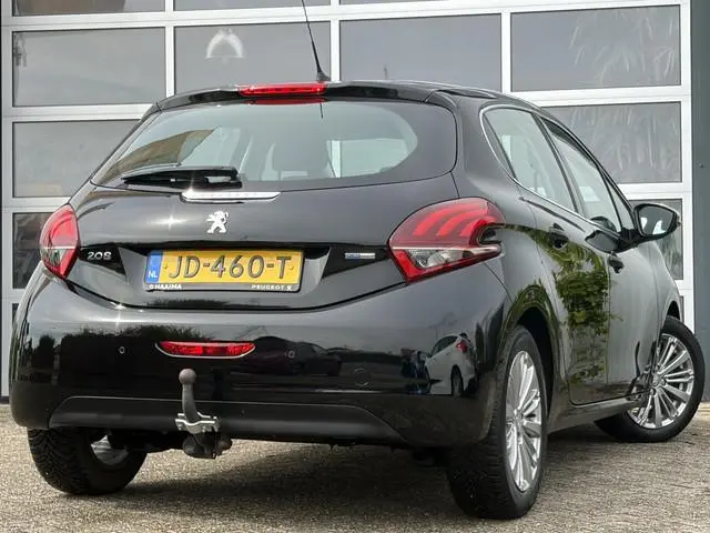Peugeot 208 1.2 PureTech Allure 110pk | Volautomaat | Apple Carplay/Android Auto | Cruise control |...