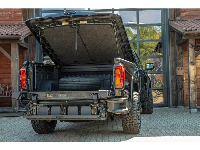 GMC Sierra