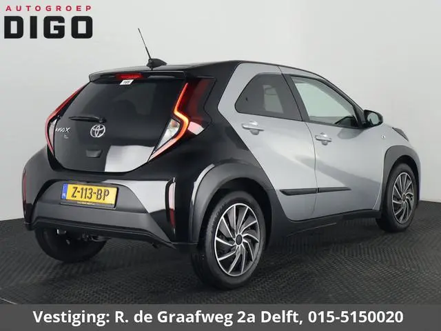 Toyota Aygo X 1.0 VVT-i MT Play Bi-Tone | Apple Carplay & AndroidAUTO | Camera | Privacy Glass |
