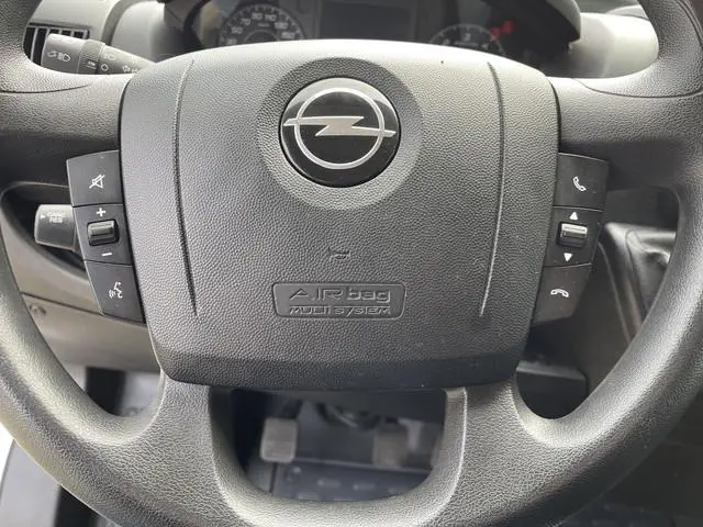 Opel Movano