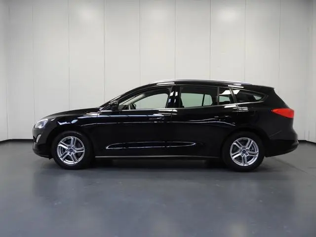 Ford Focus Wagon 1.0 EcoBoost Trend Business NAVI/AIRCO/TREKHAAK/16"LMV!