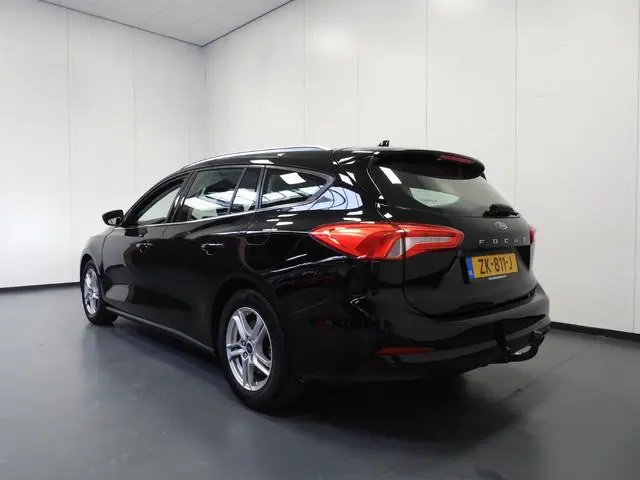 Ford Focus Wagon 1.0 EcoBoost Trend Business NAVI/AIRCO/TREKHAAK/16"LMV!