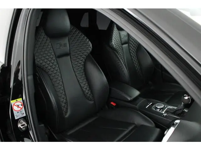 Audi RS3 Sportback 2.5 TFSI quattro 400pk NL Auto RS Sportstoelen Leder Stoelverwarming Navigatie
