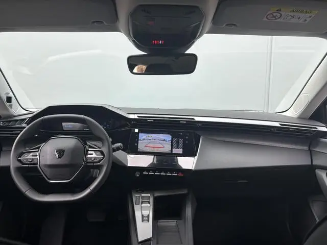 Peugeot e-308