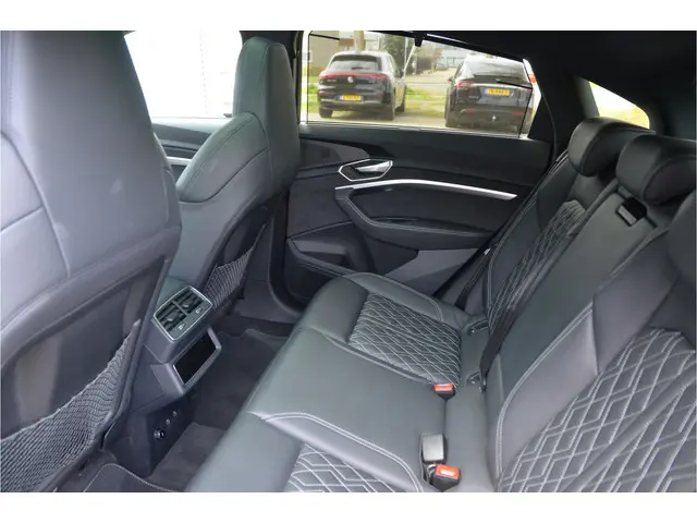 Audi Q8 Sportback e-tron