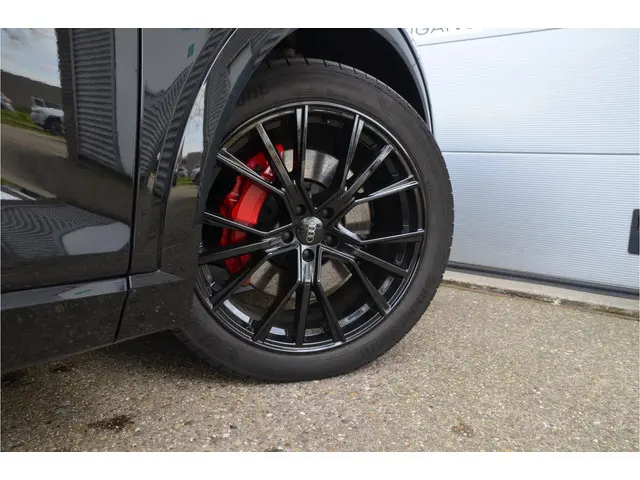 Audi Q8 Sportback e-tron