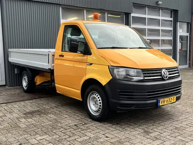 Volkswagen Transporter 2.0 TDI L2H1 Pick up open laadbak Pick-up met Airco Trekhaak 2200kg trekgewic...
