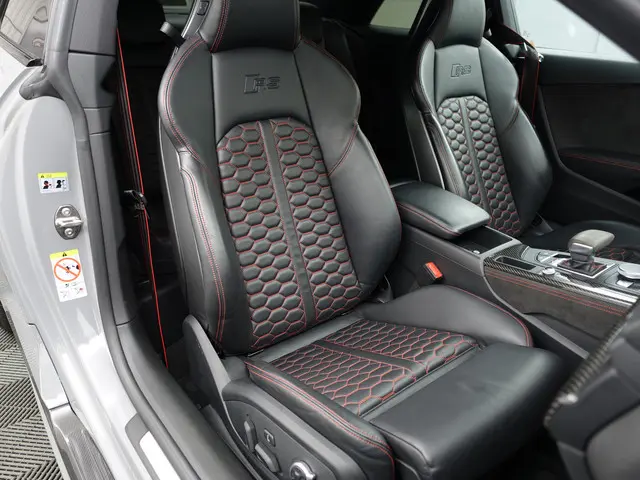 Audi RS5 2.9 TFSI Quattro Aut- RS Dynamic, Carbon Package, Ceramic, Bang Olufsen, Stoelmassage, Head...