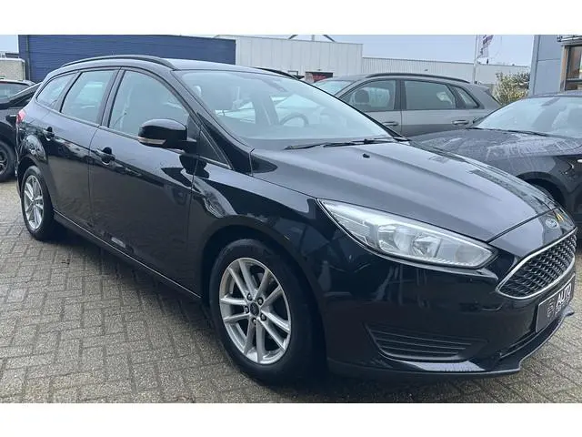 Ford Focus Wagon 1.0 Trend Edition | 2e Eigenaar | Zeer Nette Staat! | Onderhoudshistorie | Trekhaak...