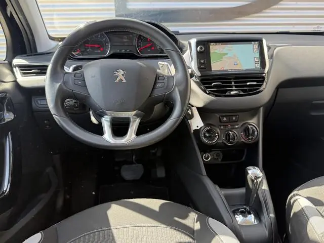 Peugeot 208 1.2 e-VTi Style Navi|Cruise|Airco|D-riem vv in 2025|Lm velgen|Elek ramen|N.A.P|Nieuwe AP...