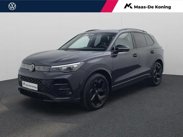 Volkswagen Tiguan 1.5eTSI/150PK DSG R-Line Black Style · Navigatie · Trekhaak · Massagefunctie · App...