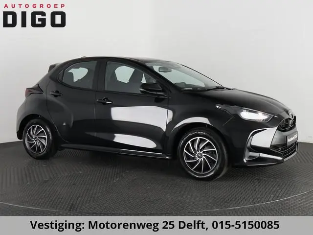 Toyota Yaris 1.5 HYBRID BLACKSTYLE AUTOMAAT GARANTIE 3-2035 ! CARPLAY NAVI. CAMERA.ADAPTIVE CRUISE.