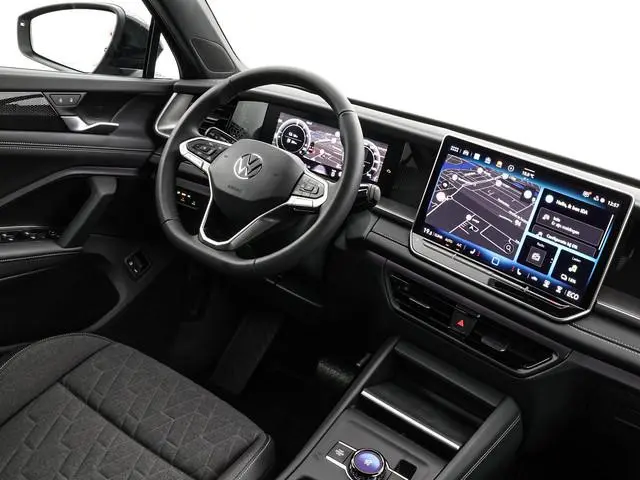 Volkswagen Tayron Life Edition 1.5 eHybrid 204 PK 6 versn. DSG · Draadloze telefoonlader · Rondomzic...