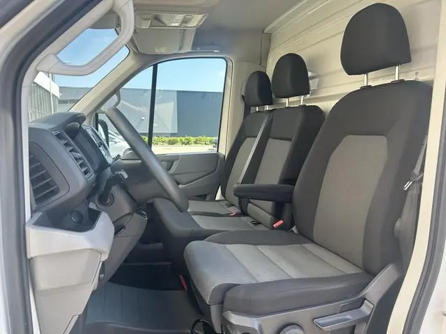 Volkswagen Crafter 35 2.0 TDI 140 pk L4 Comfortline | 3-zits | Cruise Control | Verwarmbare voorruit...