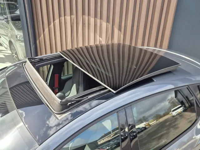 SEAT Leon 2.0 TSI CUPRA 300pk Automaat | Beats | Virtual | Pano | Camera | LED