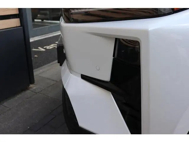Toyota C-HR+