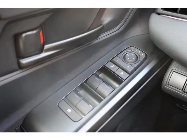 Toyota C-HR+